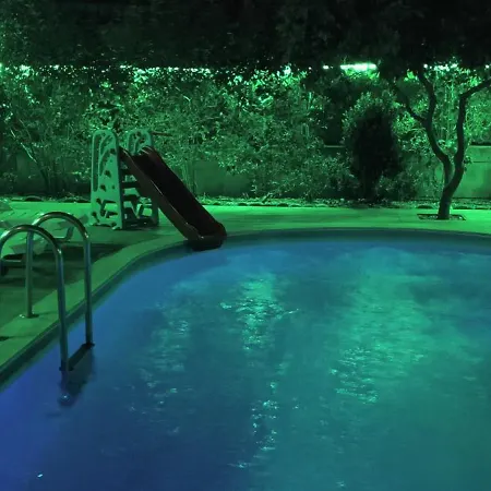 Arslan With Pool Vila *